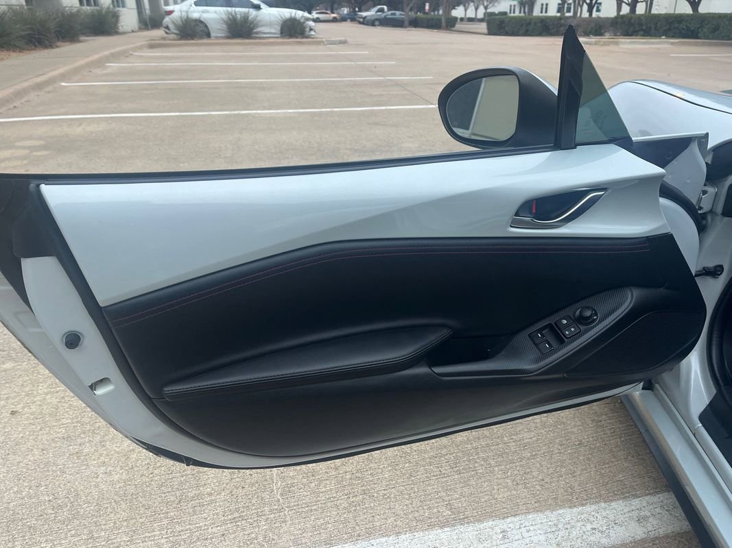 Used 2019 MAZDA MX-5 Miata Grand Touring image 13