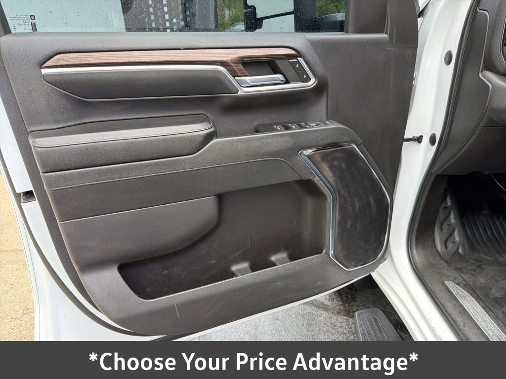 Used 2024 Chevrolet Silverado 2500 LT w/ Convenience Package image 43