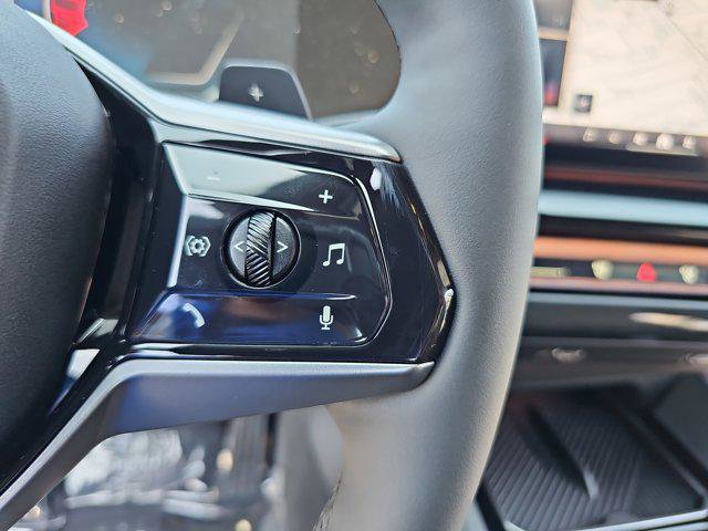 Used 2024 BMW 540i xDrive w/ Convenience Package image 18