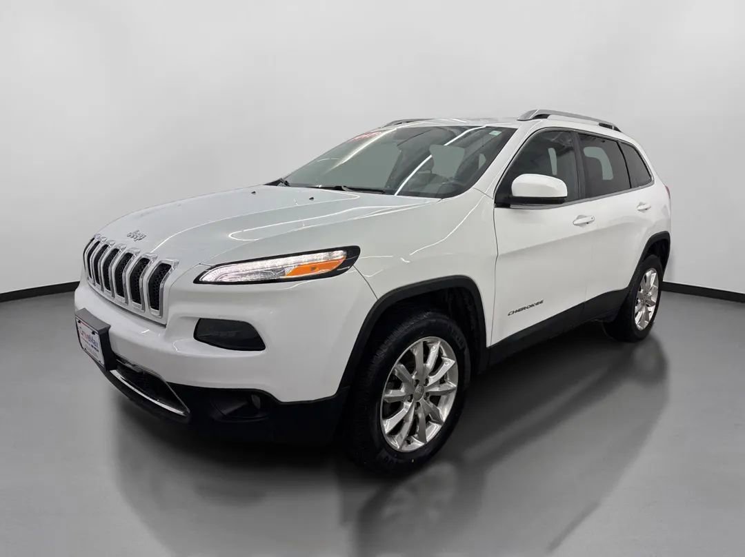 Used 2017 Jeep Cherokee Limited image 4