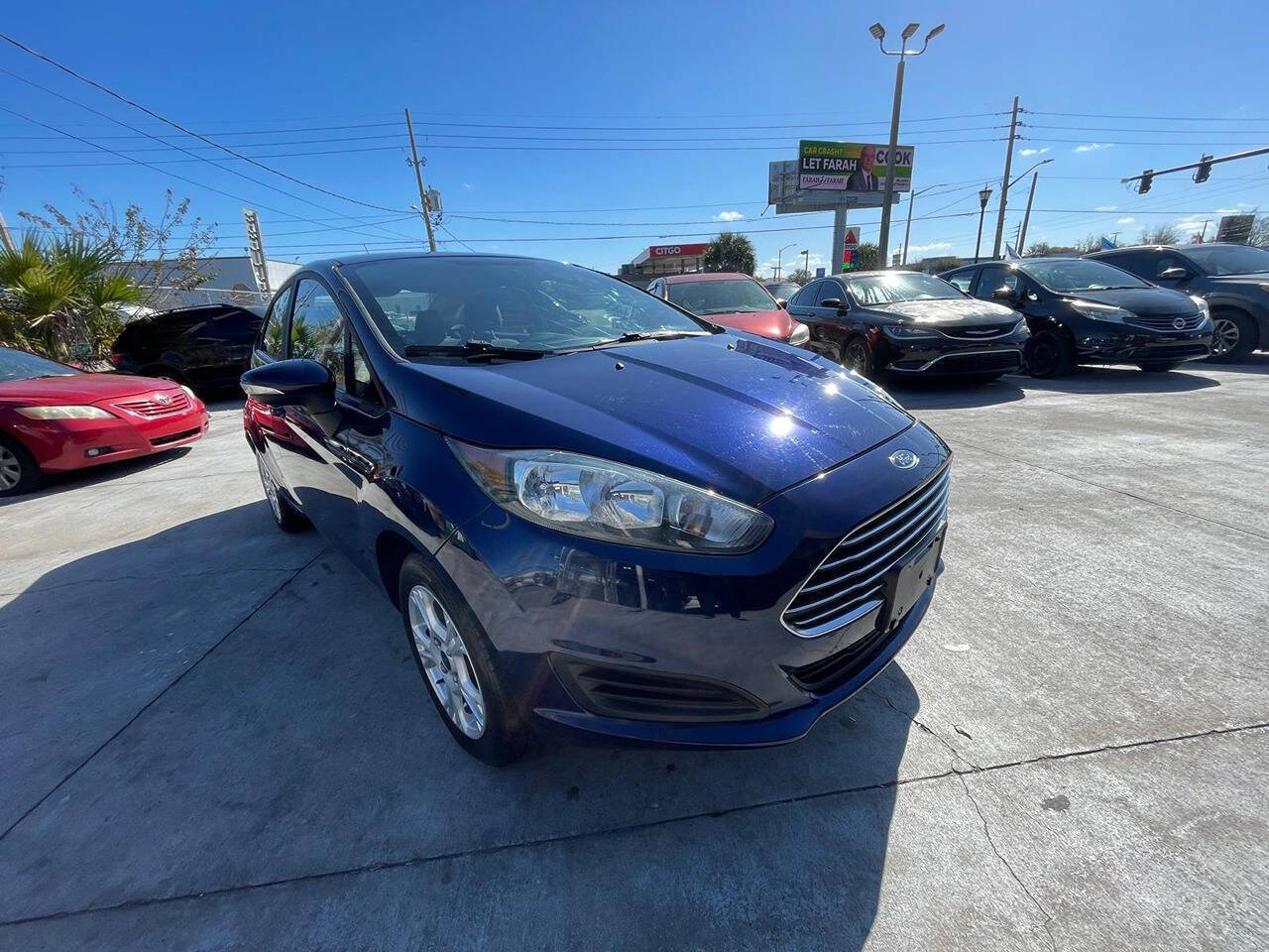 Used 2016 Ford Fiesta SE image 2