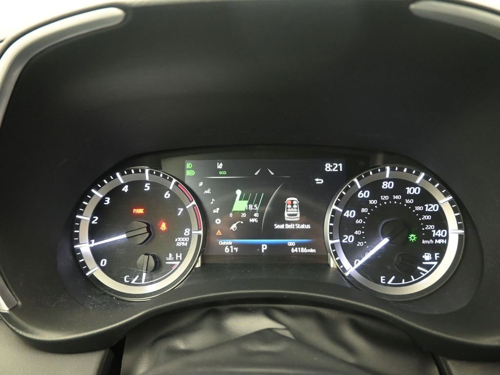 Used 2023 Toyota Highlander XSE FWD image 6