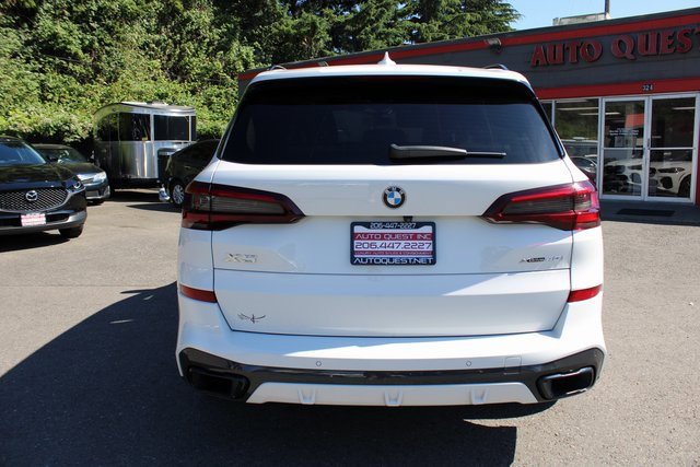 Used 2022 BMW X5 xDrive40i w/ M Sport Package image 5