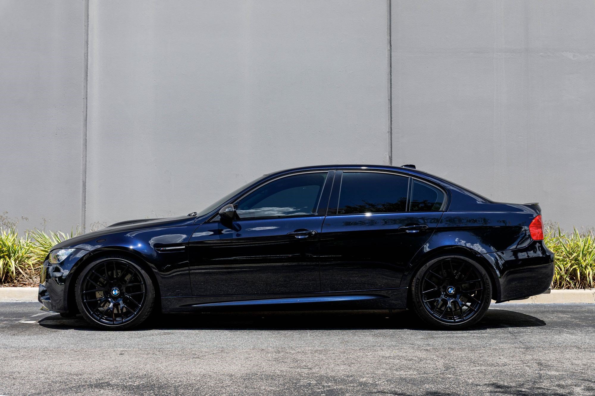 Used 2011 BMW M3 Sedan RWD image 2