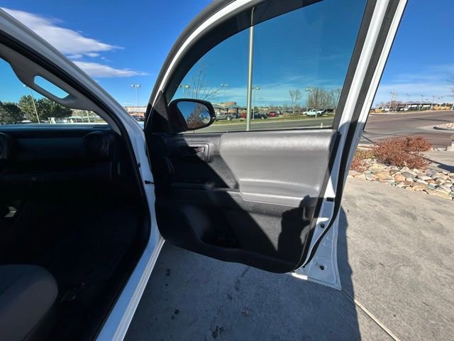 Used 2022 Toyota Tacoma SR image 37