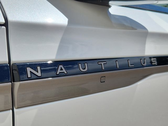 New 2025 Lincoln Nautilus Black Label image 16