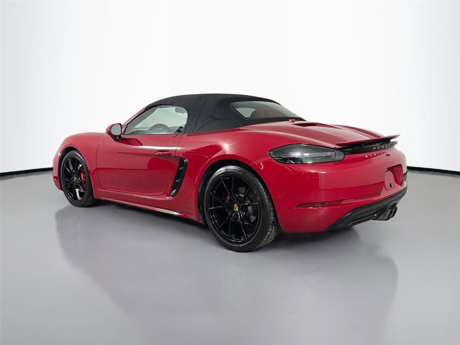 Certified 2018 Porsche 718 Boxster S RWD image 3