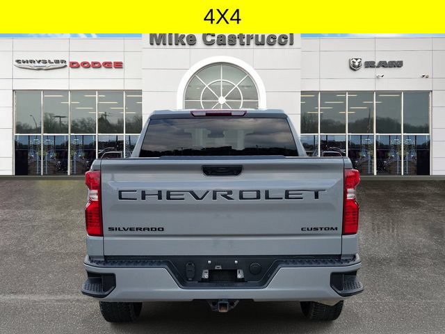 Used 2024 Chevrolet Silverado 1500 Custom w/ Turbomax Blackout Package AWD/4WD image 5