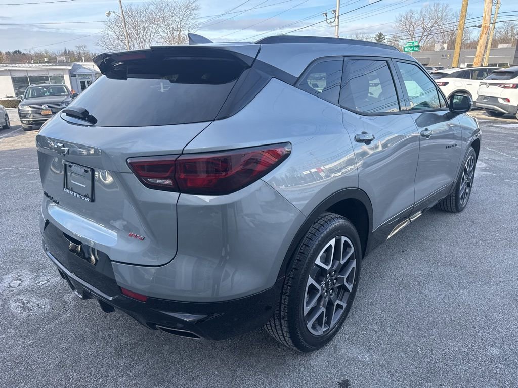 Used 2023 Chevrolet Blazer RS w/ Enhanced Convenience Package image 4