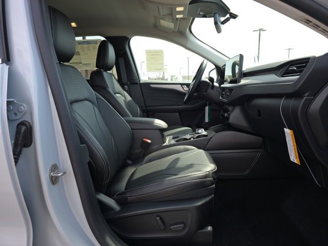 New 2025 Ford Escape SE w/ PHEV Premium Package image 18