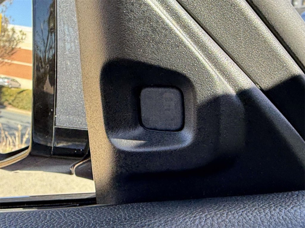 Certified 2025 Acura MDX SH-AWD image 28