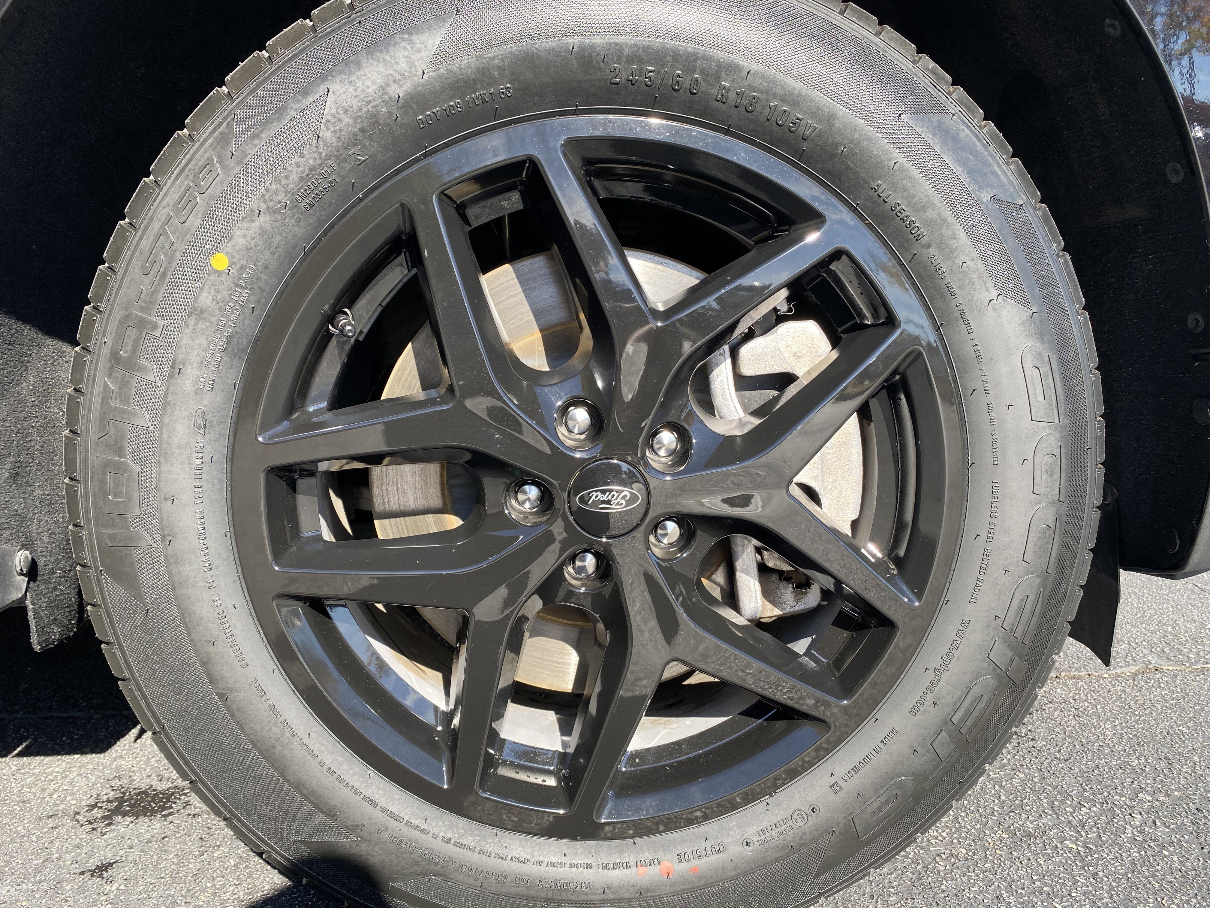 Used 2024 Ford Edge SEL image 13