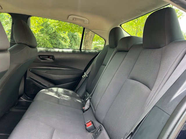 Used 2022 Toyota Corolla LE FWD image 17