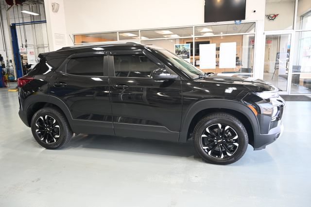 Used 2022 Chevrolet TrailBlazer LT w/ Convenience Package AWD/4WD image 4
