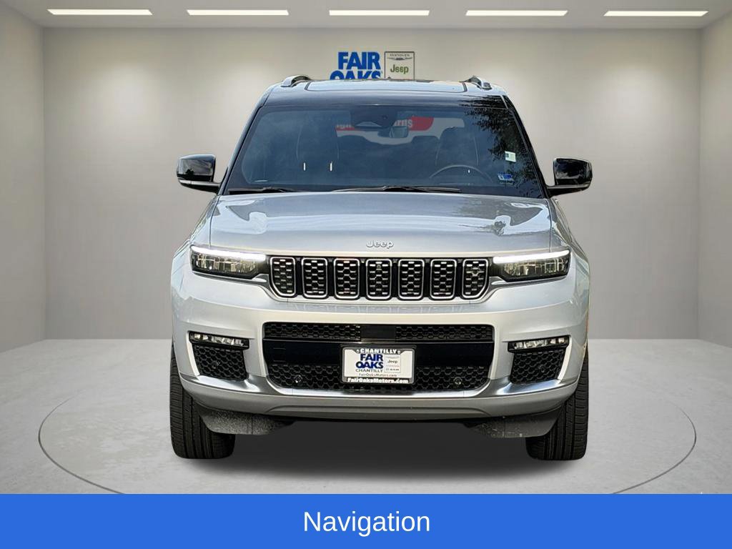 Used 2023 Jeep Grand Cherokee L Summit AWD/4WD image 5