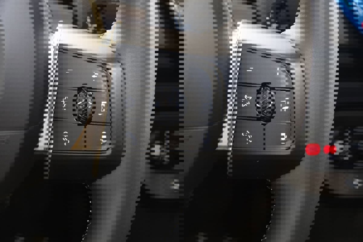 Used 2025 MINI Cooper S image 39