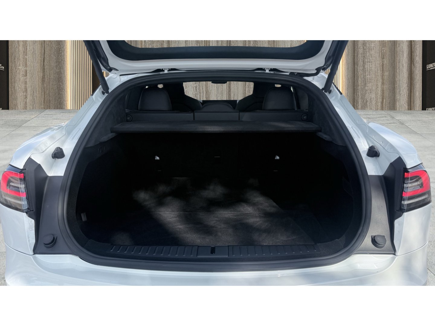 Used 2024 Tesla Model S AWD/4WD image 13