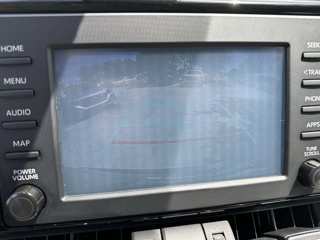 Used 2019 Toyota RAV4 XLE Premium FWD image 17