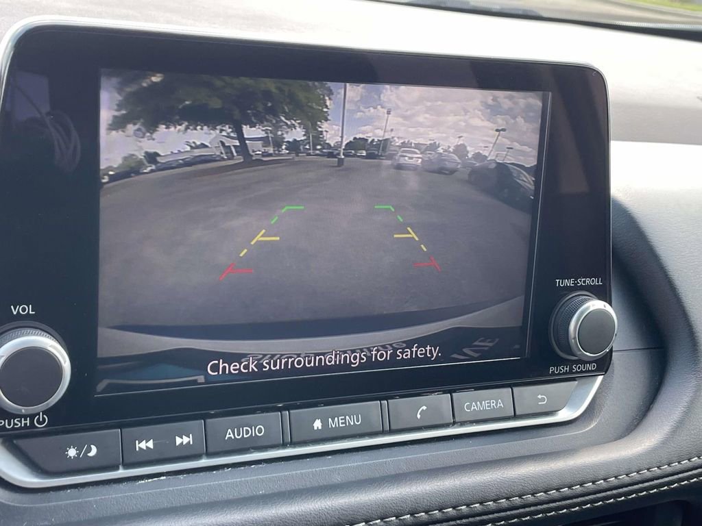 Used 2023 Nissan Rogue S image 24