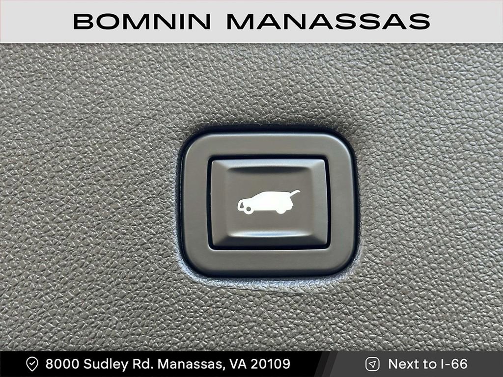 Used 2019 Chevrolet Blazer RS image 12