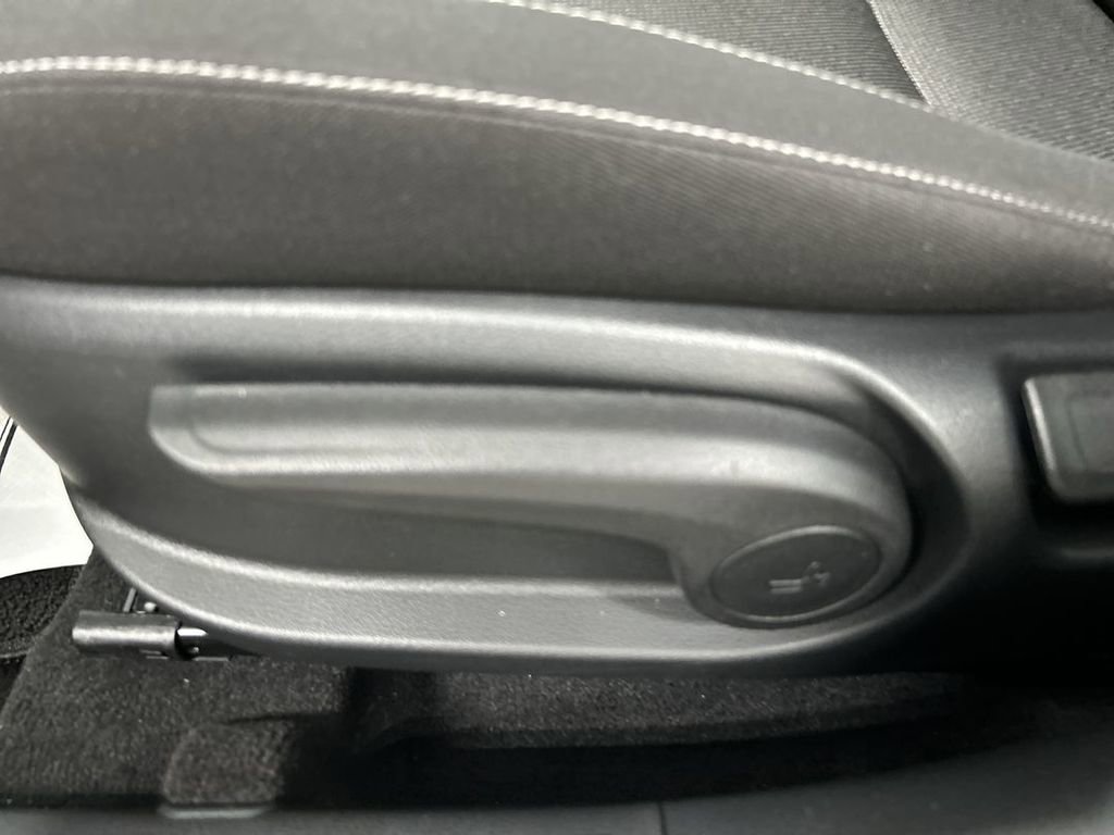 Certified 2023 Kia Forte LXS w/ LXS Technology Package image 10