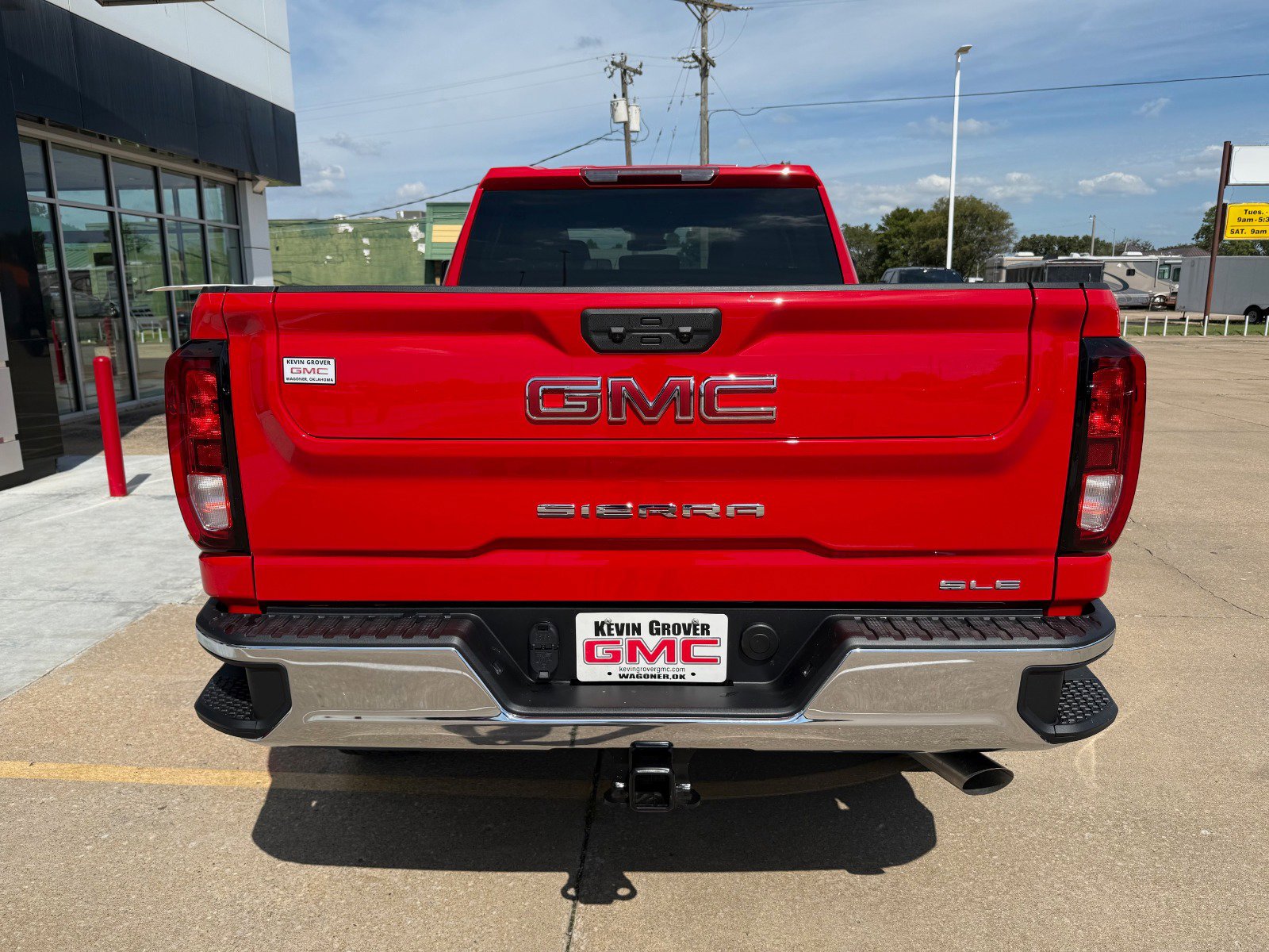 New 2026 GMC Sierra 2500 SLE w/ SLE Value Package; image 4