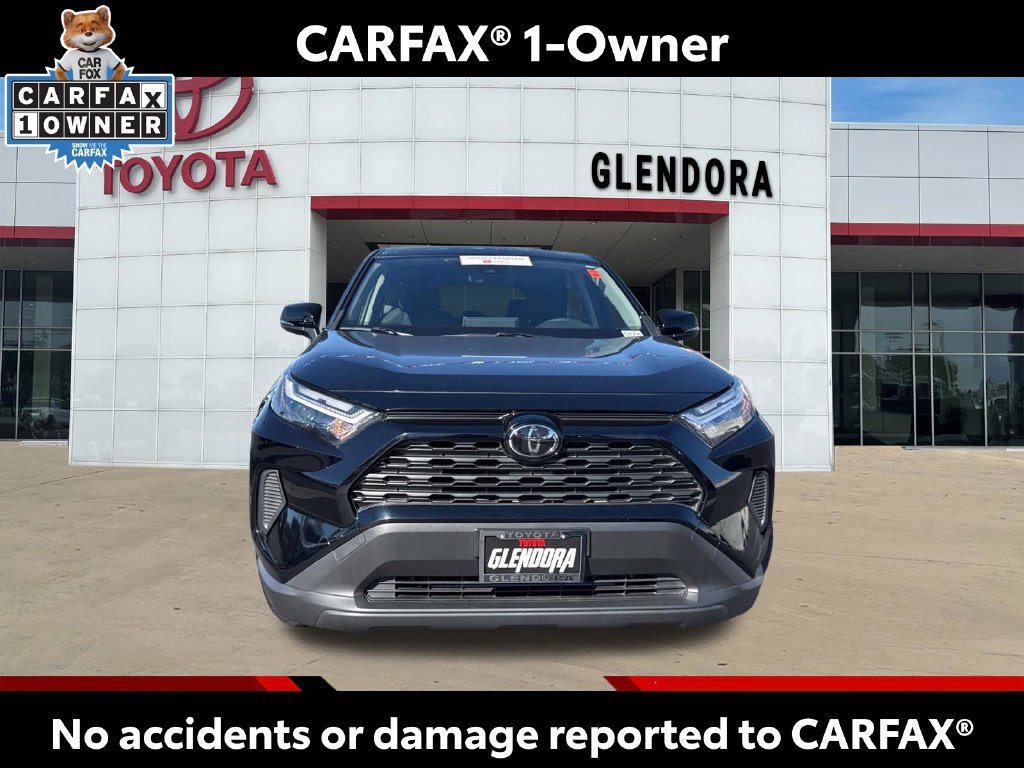 Certified 2025 Toyota RAV4 LE FWD image 5