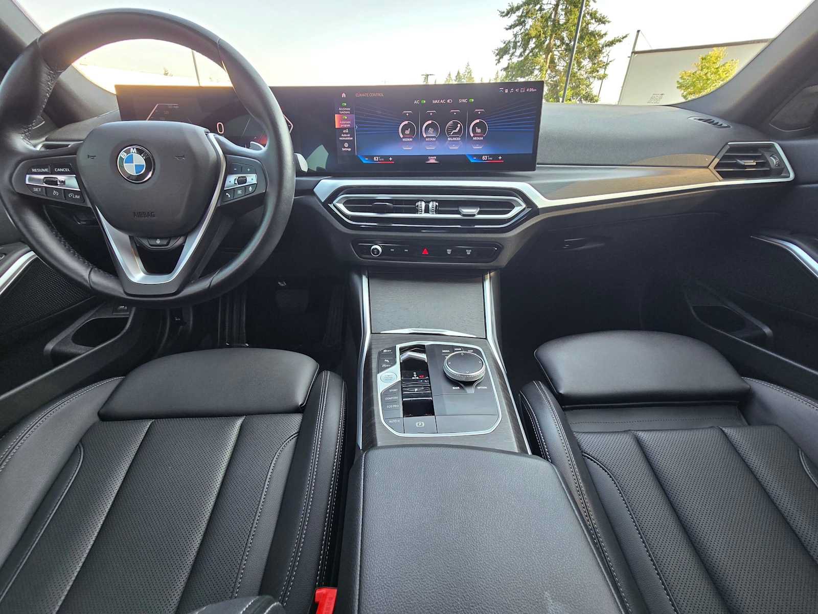 Used 2023 BMW 330i xDrive Sedan w/ Driving Assistance Package AWD/4WD image 18
