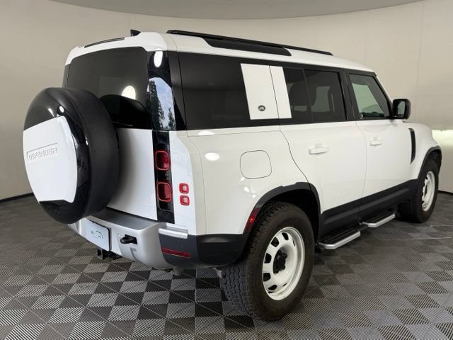 Used 2024 Land Rover Defender 110 S AWD/4WD image 8