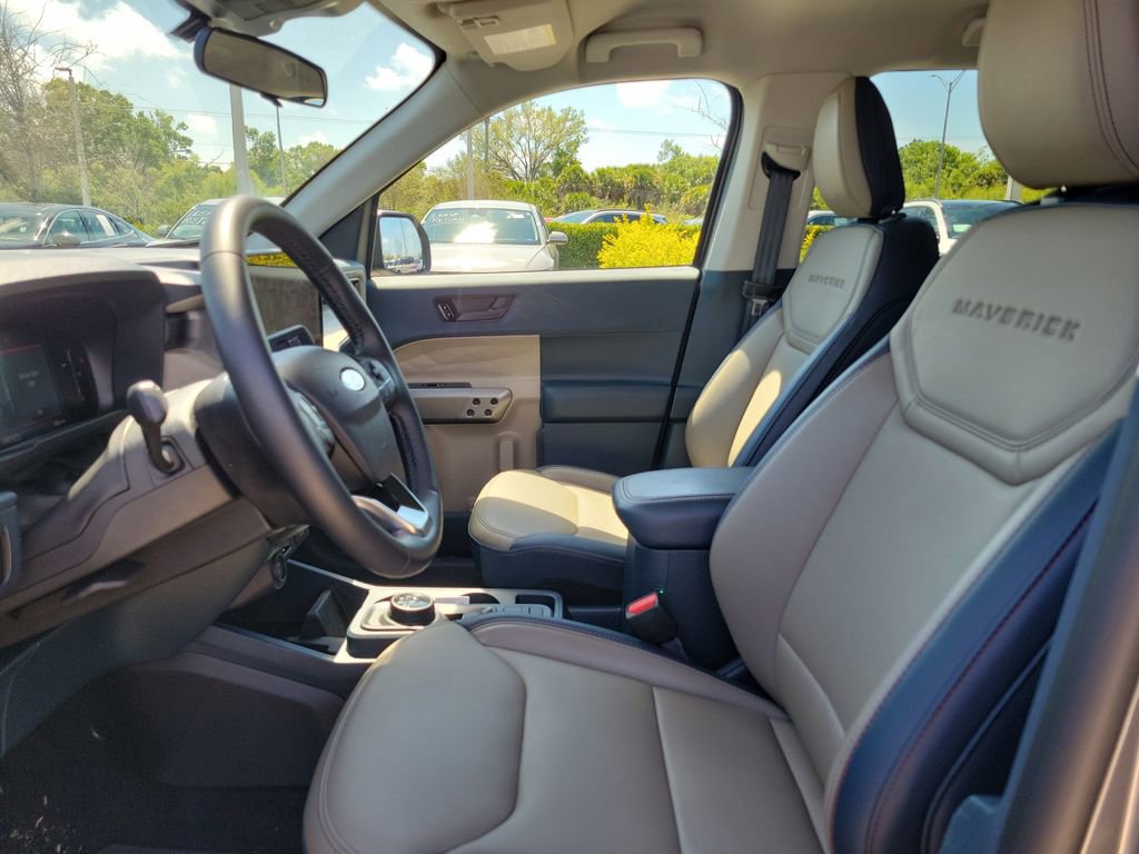 Used 2025 Ford Maverick Lariat image 24
