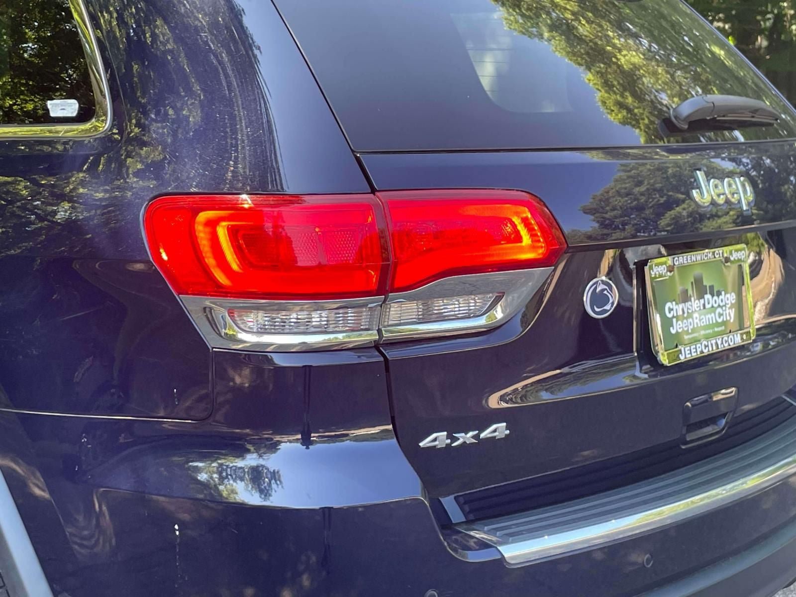 Used 2016 Jeep Grand Cherokee Limited AWD/4WD image 9