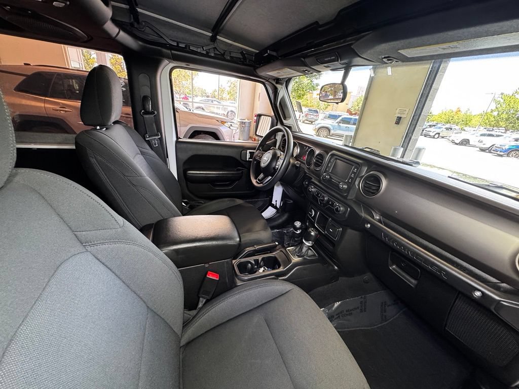 Used 2018 Jeep Wrangler Sport AWD/4WD image 43
