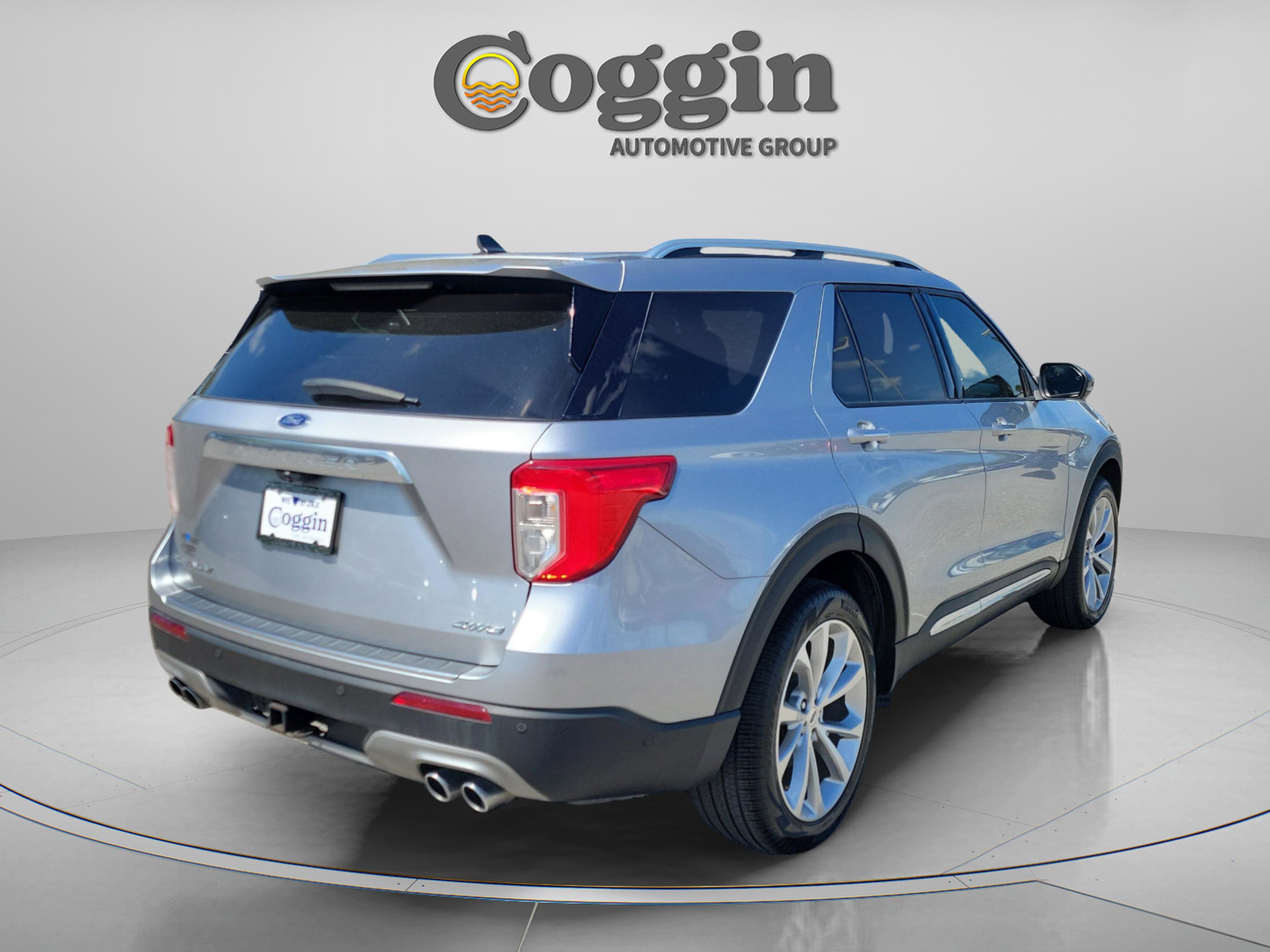 Used 2021 Ford Explorer Platinum w/ Equipment Group 601A image 3