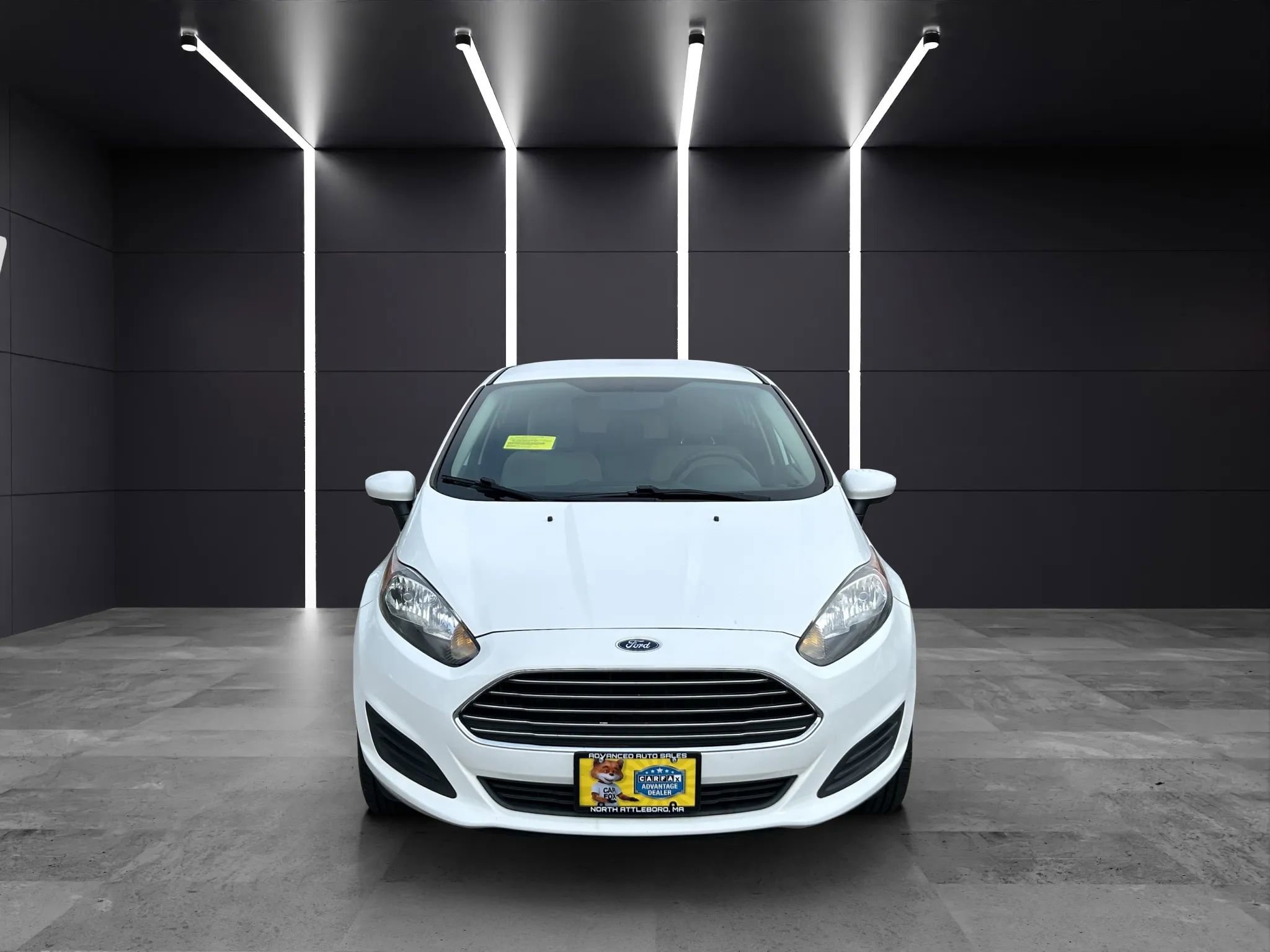 Used 2019 Ford Fiesta SE image 2