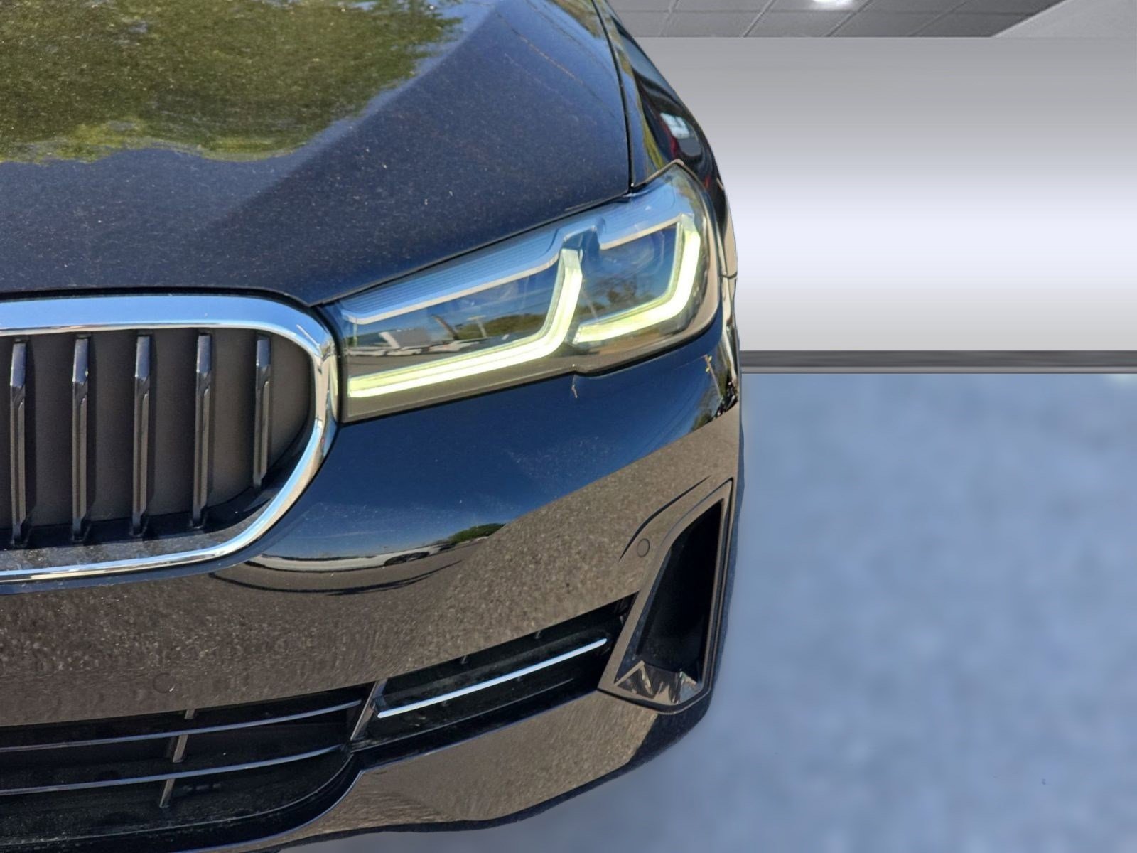 Used 2022 BMW 530i xDrive w/ Premium Package AWD/4WD image 11
