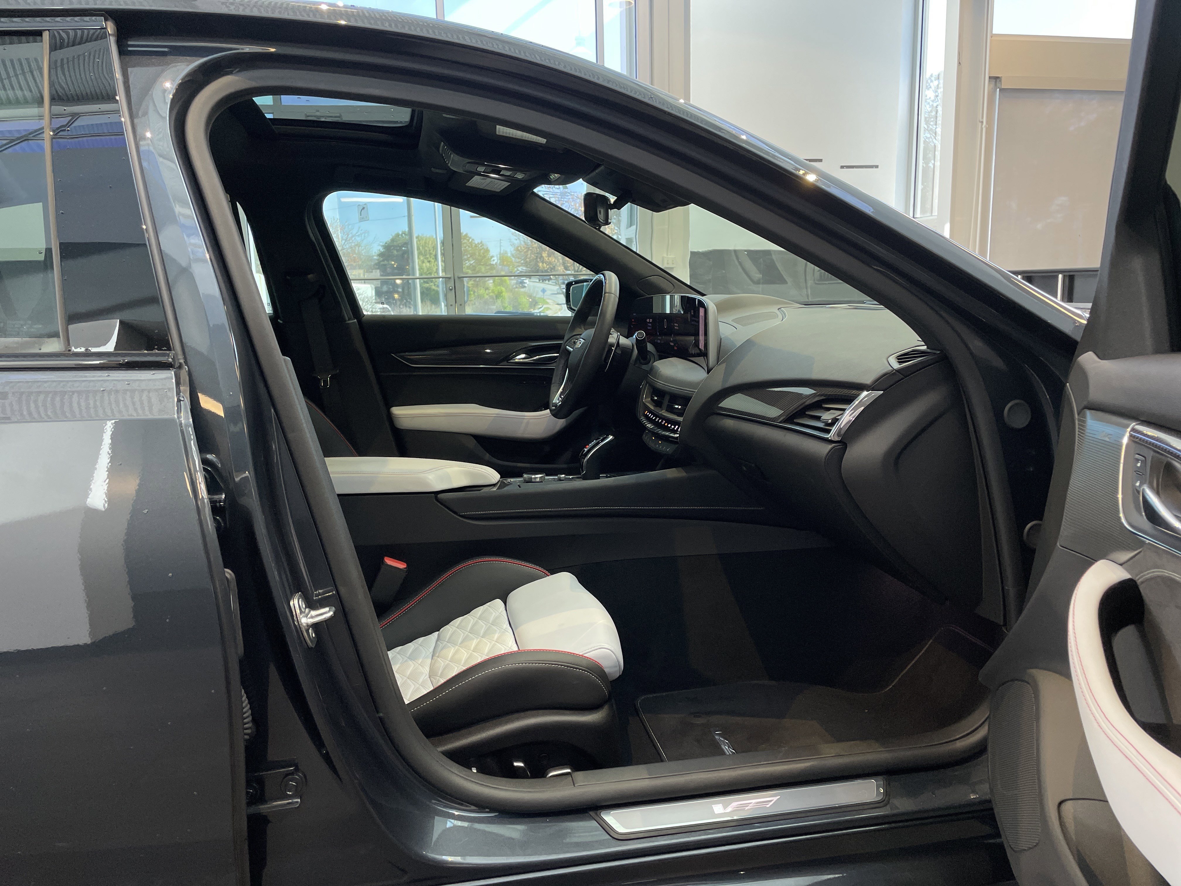 Used 2026 Cadillac CT5 V Blackwing w/ Super Cruise 1 Package image 41