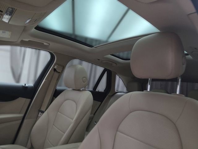 Used 2017 Mercedes-Benz GLC 300 image 27