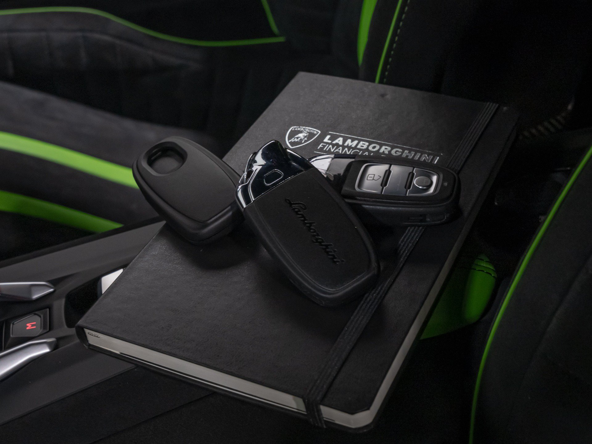 Used 2023 Lamborghini Huracan STO RWD image 79