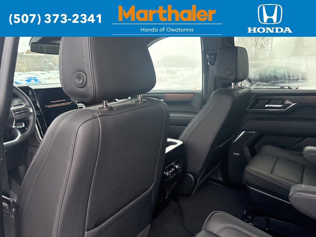 Used 2025 GMC Yukon XL Denali image 13