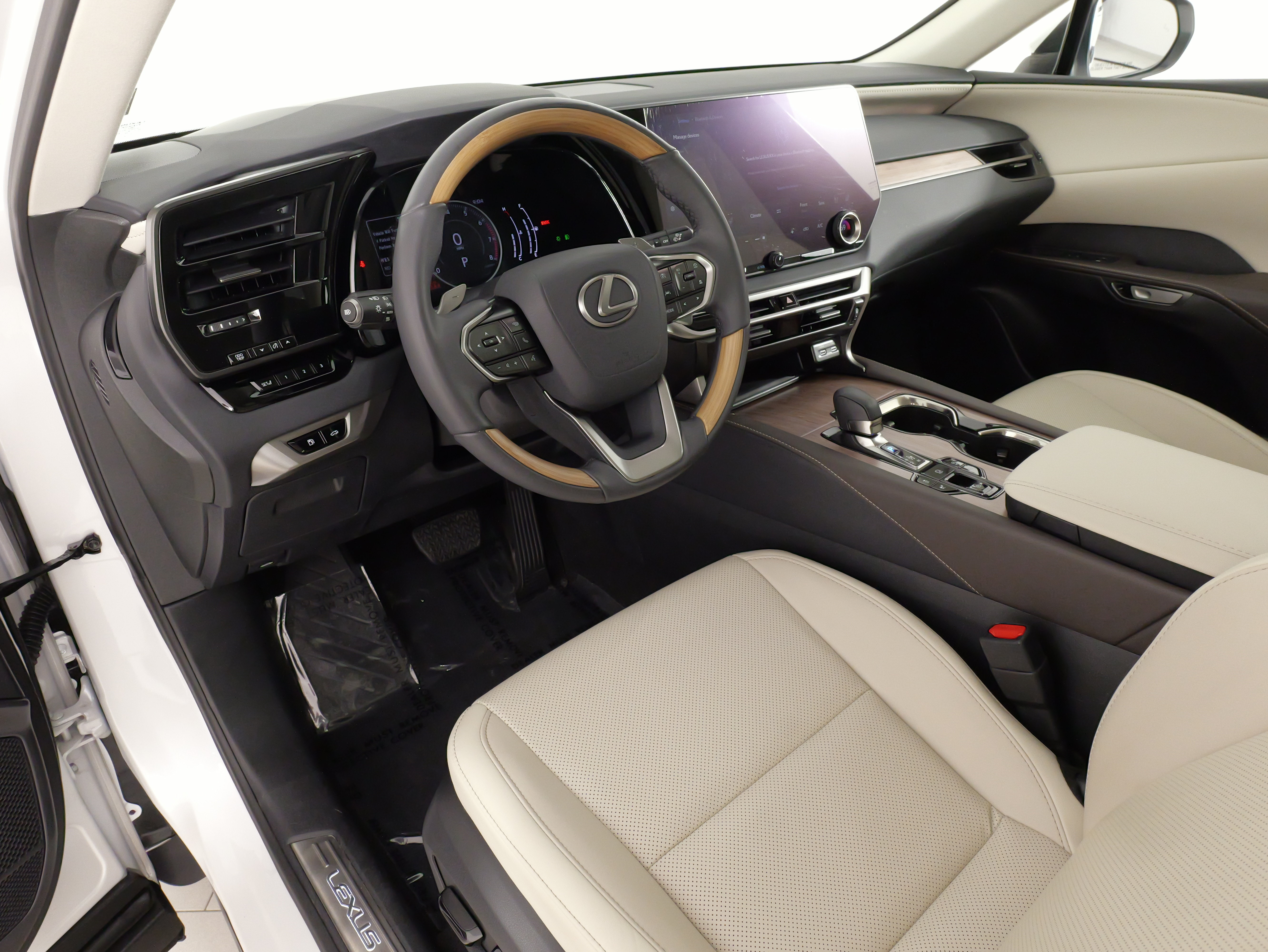 Used 2024 Lexus RX 350 Premium w/ Cold Area Package AWD/4WD image 28