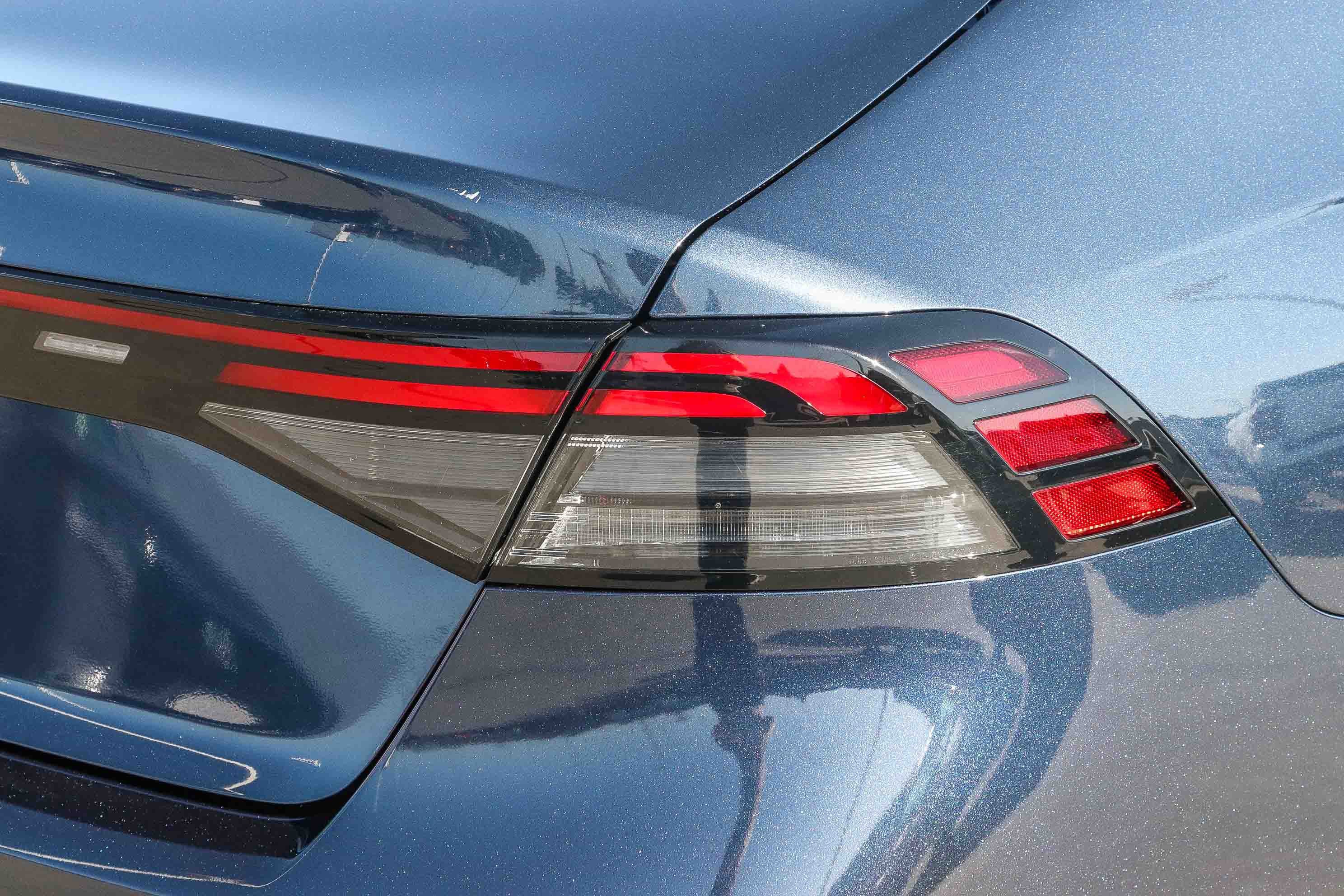 Used 2023 Honda Accord EX image 9