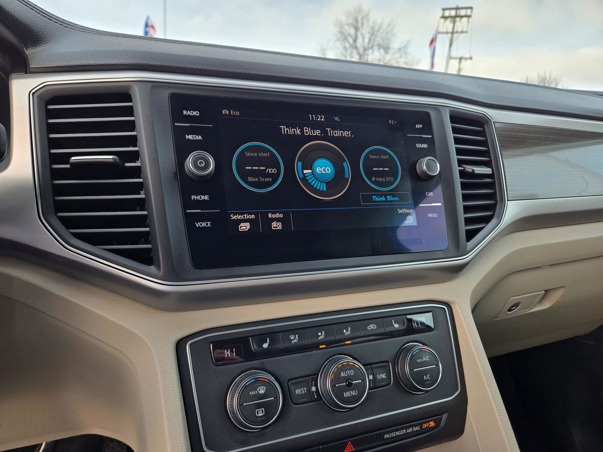 Used 2018 Volkswagen Atlas SE AWD/4WD image 41