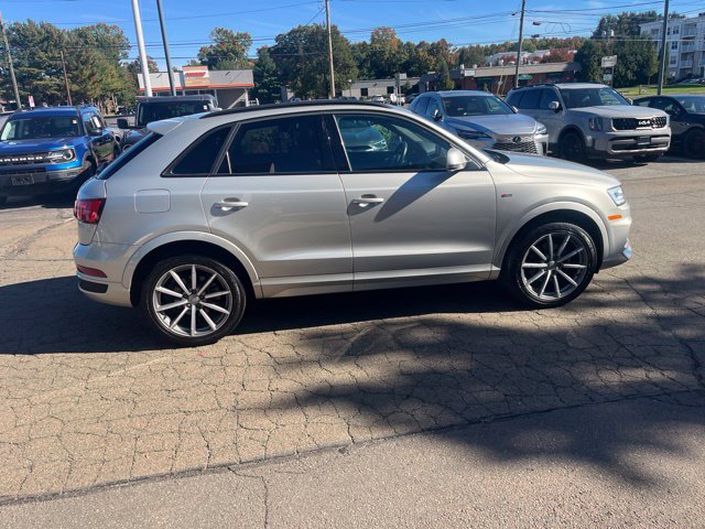 Used 2018 Audi Q3 2.0T Premium Plus w/ Premium Plus Package AWD/4WD image 19