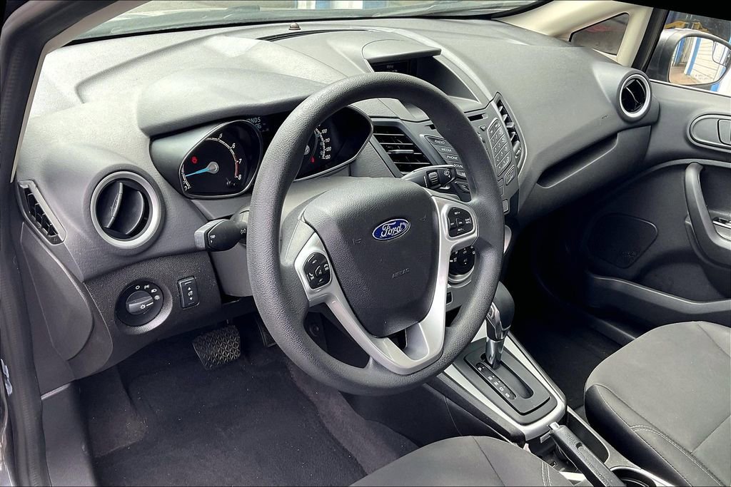 Used 2019 Ford Fiesta SE image 12