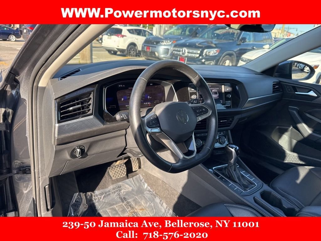 Used 2022 Volkswagen Jetta SE image 27