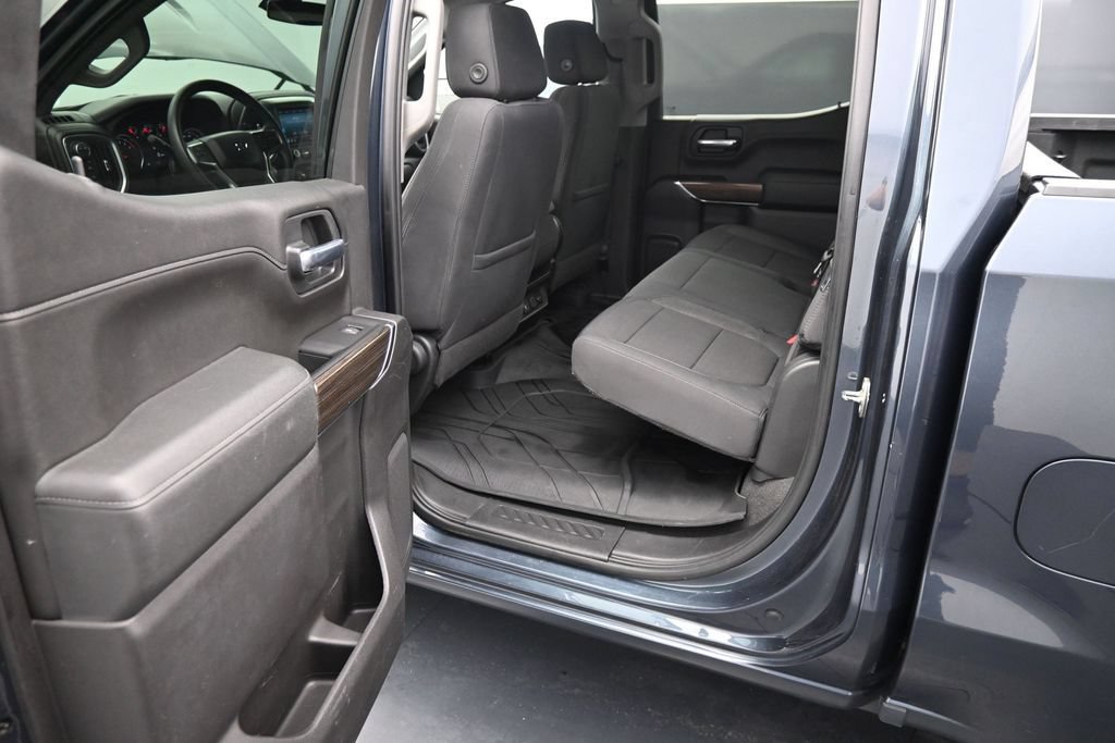 Used 2020 Chevrolet Silverado 1500 RST w/ RST Value Package AWD/4WD image 22