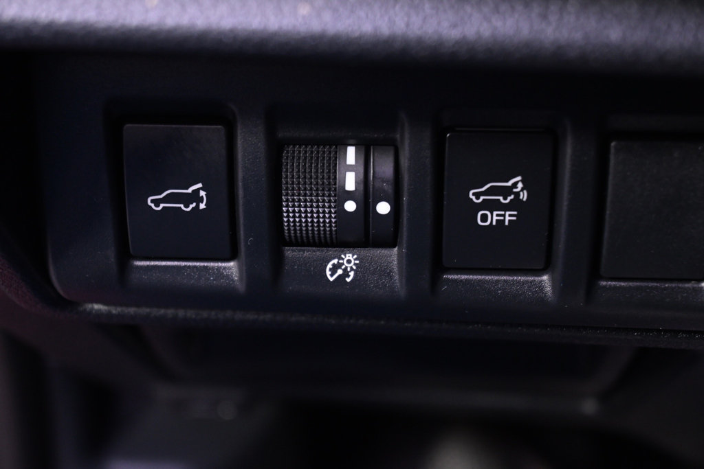 Certified 2025 Subaru Outback Premium AWD/4WD image 24