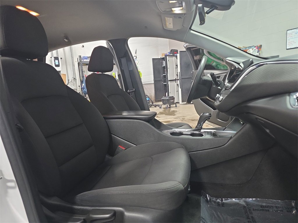 Certified 2020 Chevrolet Malibu LT image 10