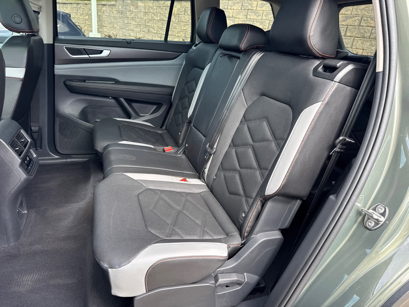 Certified 2024 Volkswagen Atlas Peak Edition SE image 15