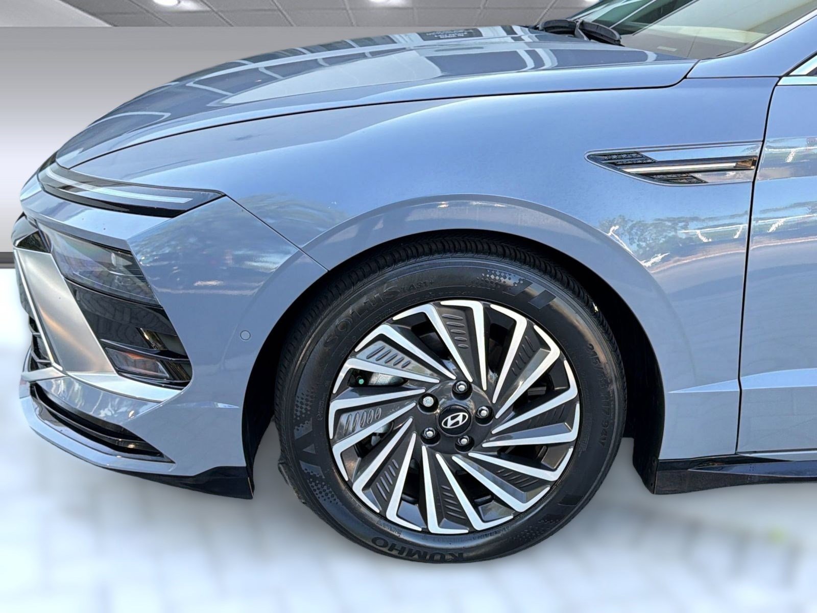 Used 2024 Hyundai Sonata Limited FWD image 11